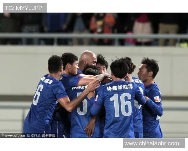 武汉排球队逆袭之路揭秘：从低谷到辉煌的奋斗历程与荣耀时刻